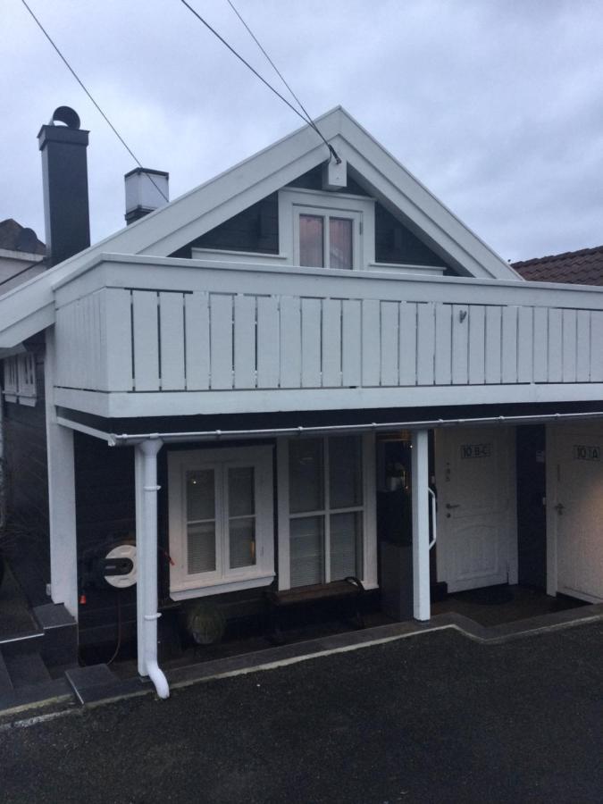 Victoriagarden Apartment Grimstad  Bagian luar foto